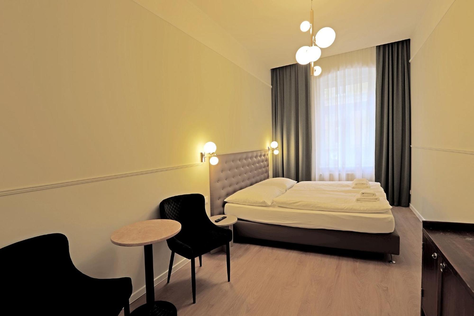 Hotel Kavalir 카를로비바리 외부 사진