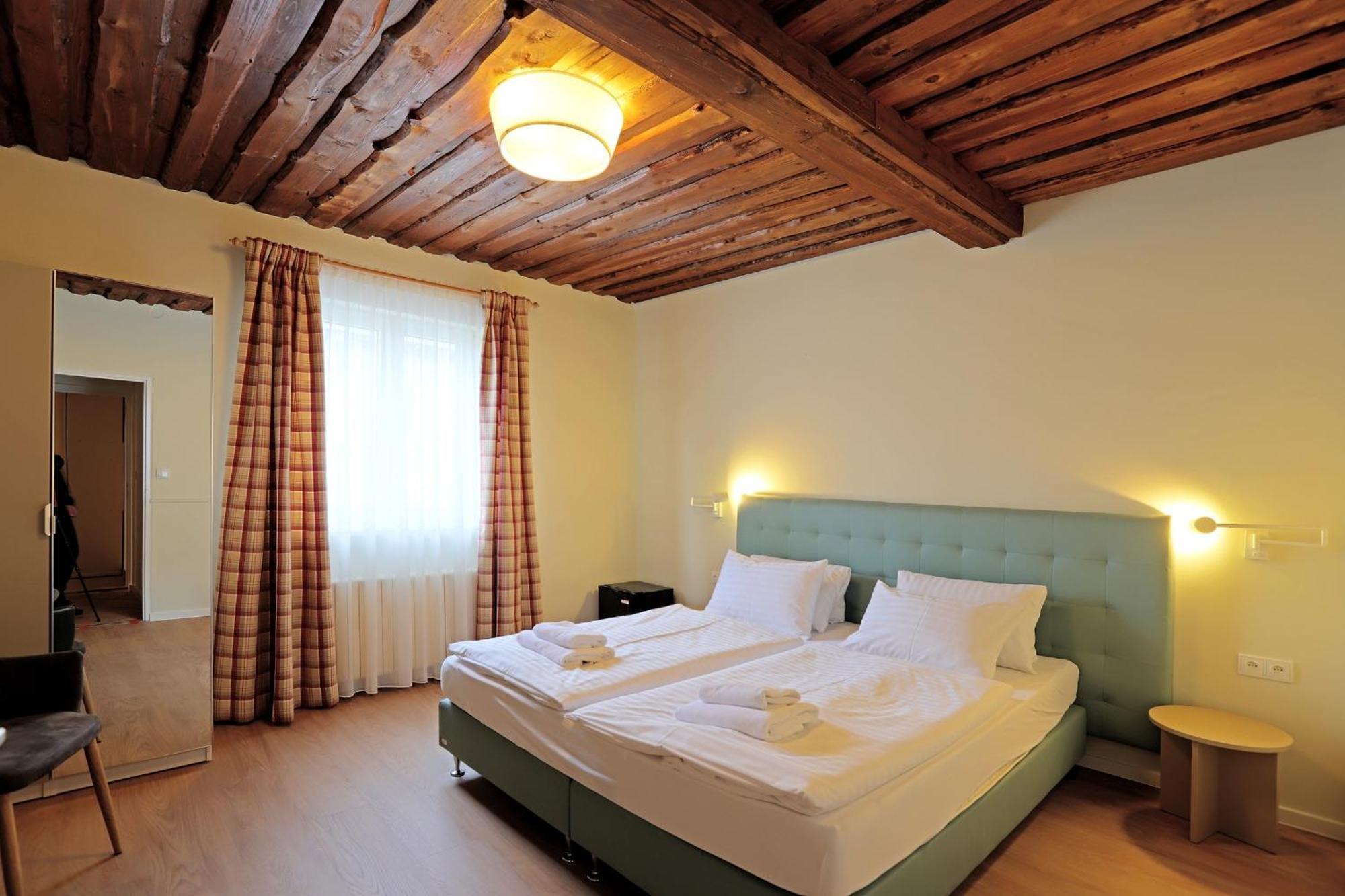 Hotel Kavalir 카를로비바리 외부 사진